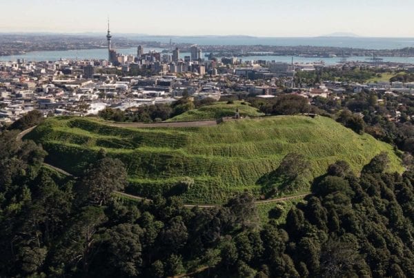 Paisagem do Monte Eden em Auckland